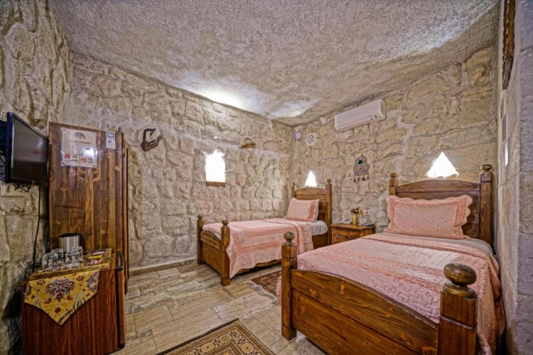 Stone Twin room