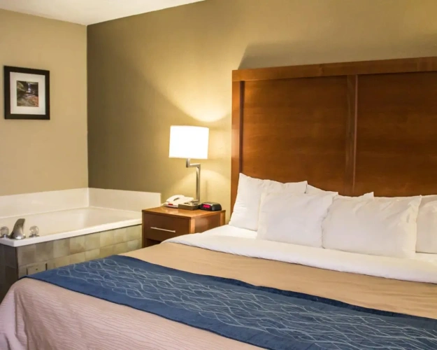 Whirlpool Bath Double room