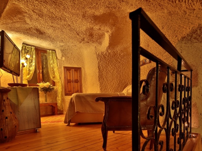 Ascension Cave Double Suite