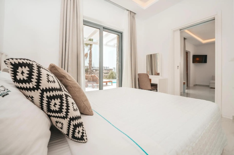 1 Bedroom Deluxe Apartment