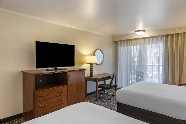 Best Western Plus Royal Oak Hotel photo 18