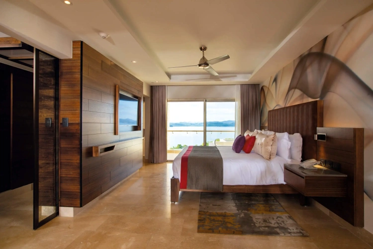 Star Class Producer's Suite
