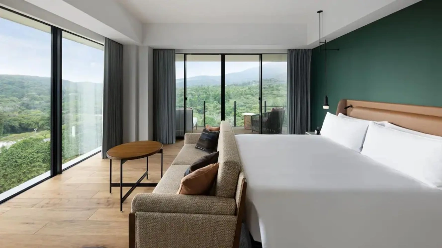 Grand Prix Corner Double Suite with Mount Fuji View