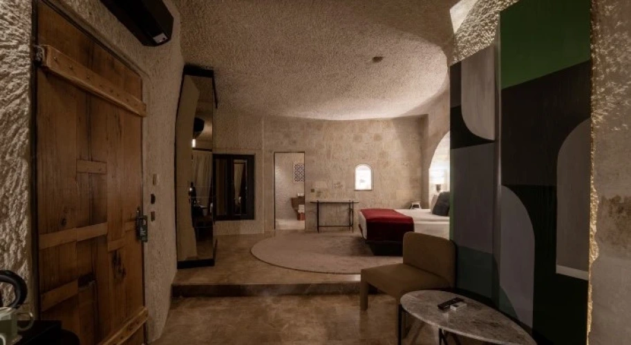 Deluxe Cave Double room