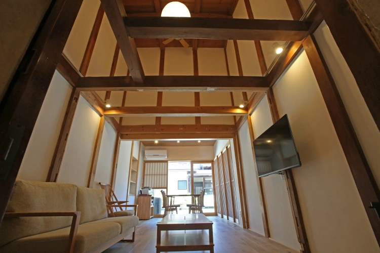 IORI KAWANAKA Townhouse