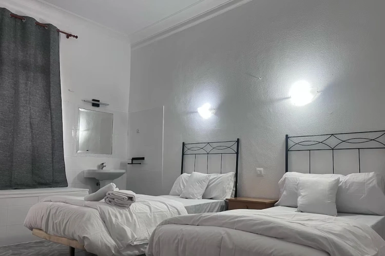Triple room