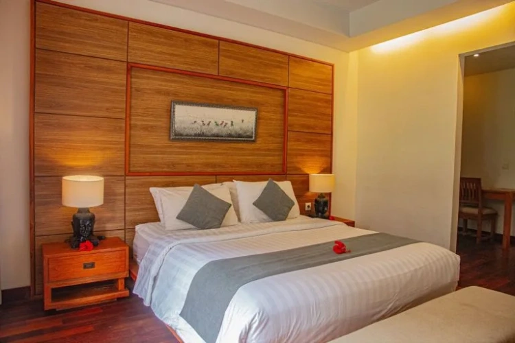 Deluxe Double room with pool view