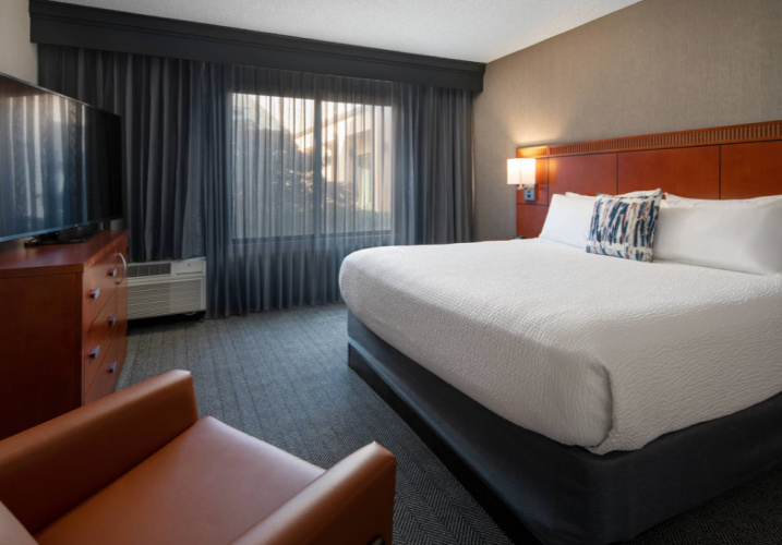 1 Bedroom 2 room Double Suite