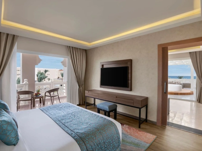 Double Suite with pool view
