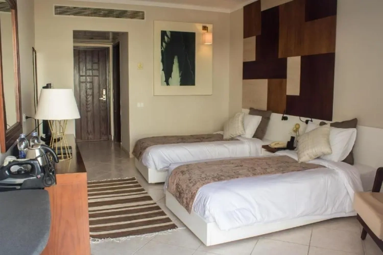 Twin room with garden view