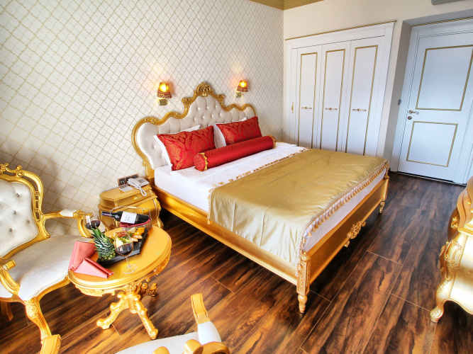 Double Suite