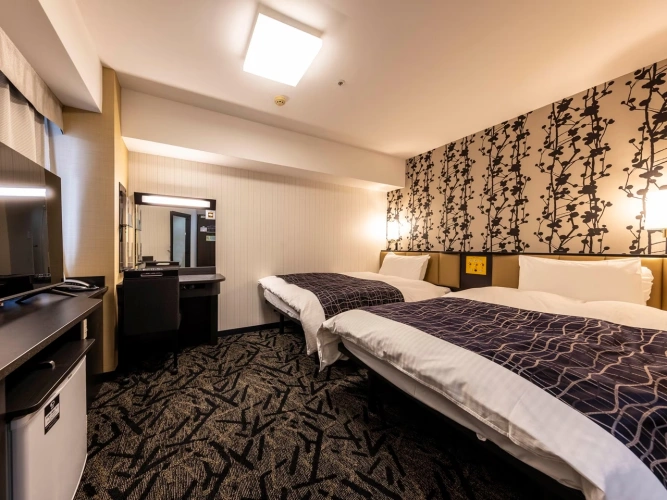 Corner Twin room