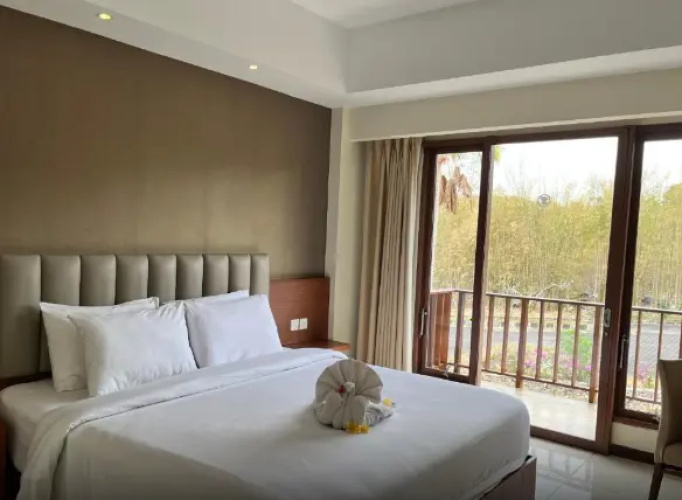 Deluxe Double room with partial sea view