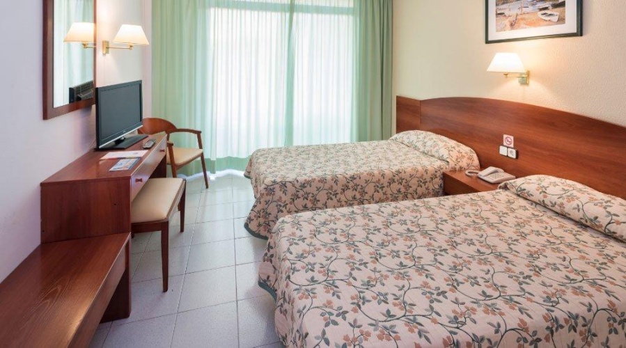 Twin room