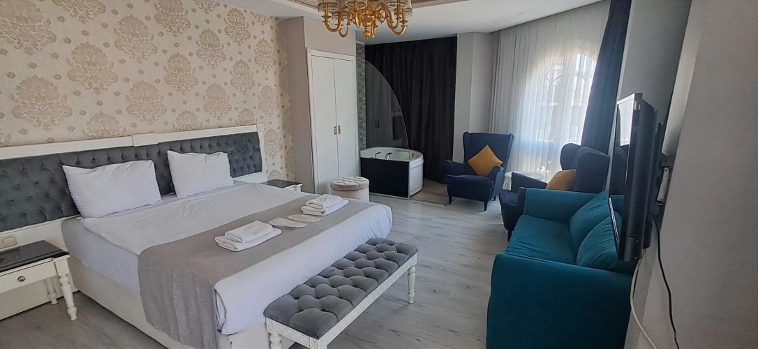 Deluxe Double room with balcony and with sea view