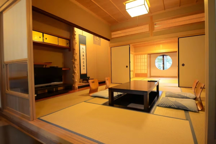 Deluxe Japanese-Style room with garden view