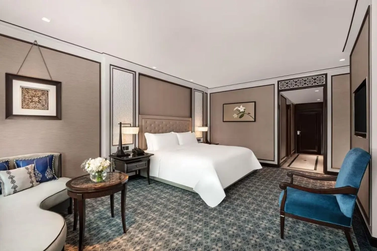 Royal Quadruple room