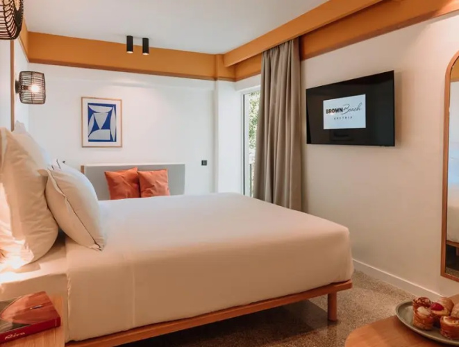 Classic Double room with partial sea view