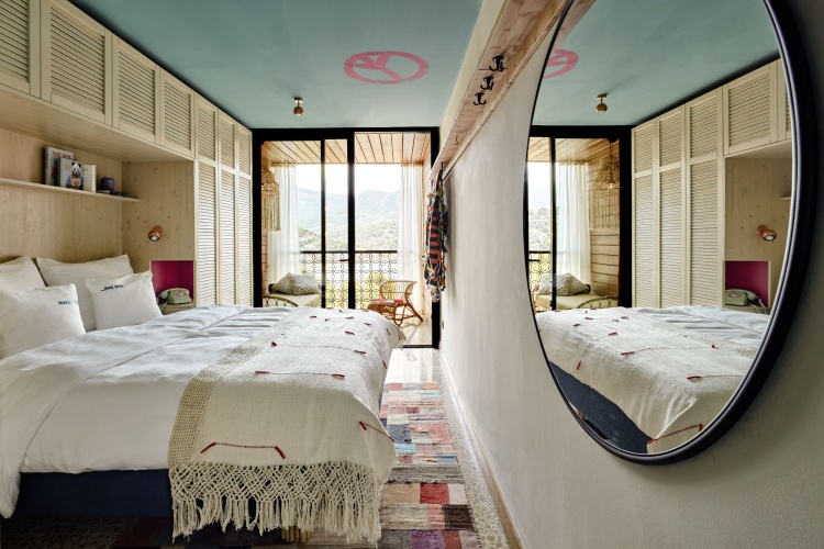 Poolside Double room with pool view