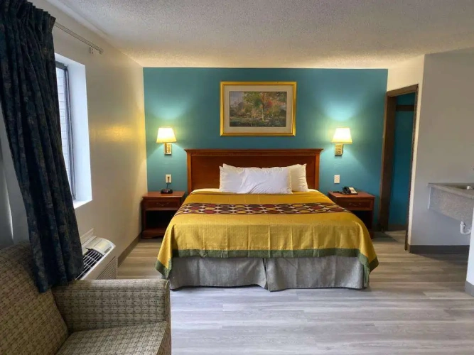 Jetted Tub Double Suite