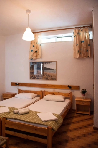 Basic Twin room