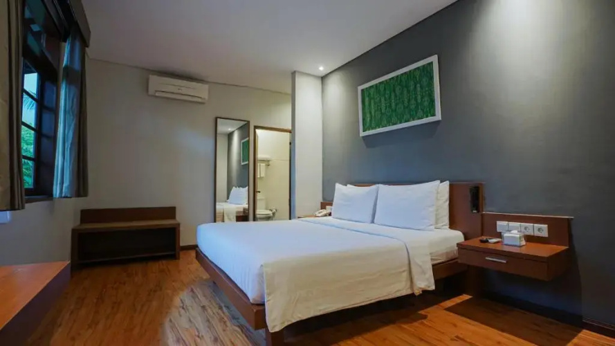 Grand Whiz Nusa Dua Hotel