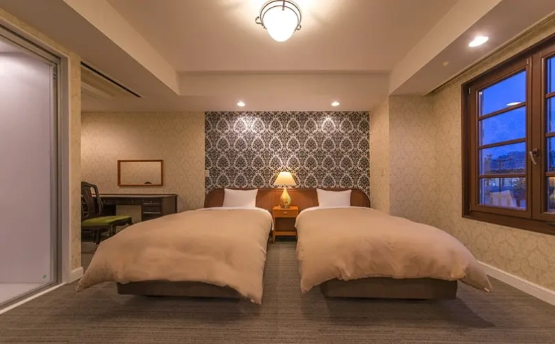 Western Suite