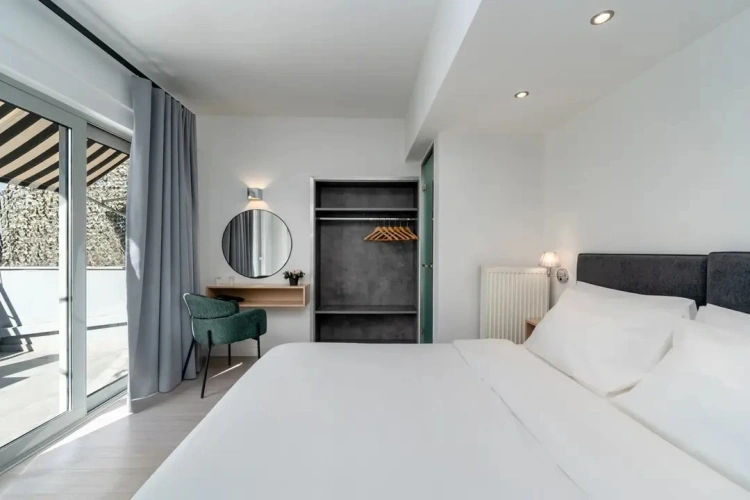 Double room with Acropolis View