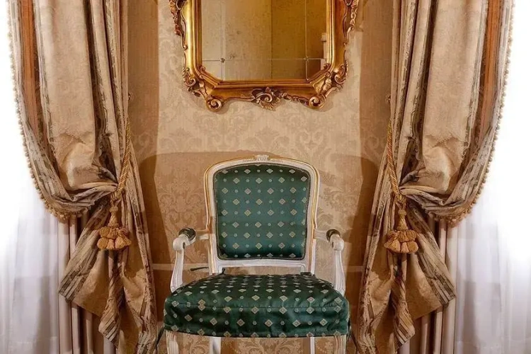 Superior Double room with canal view