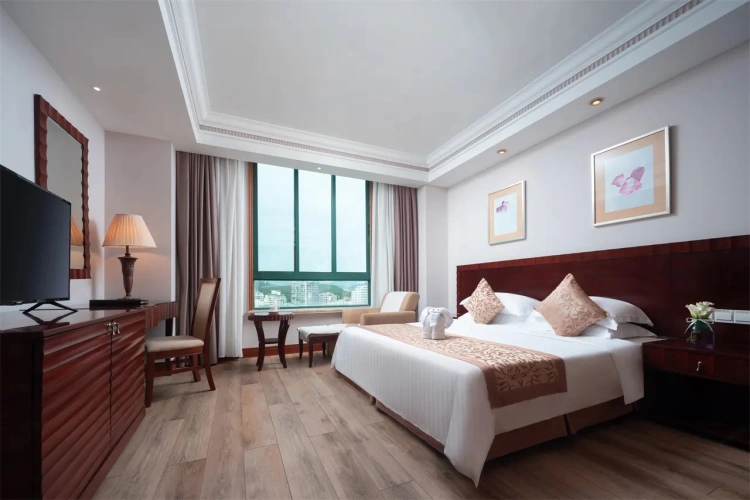 Deluxe Double Suite with mountain view