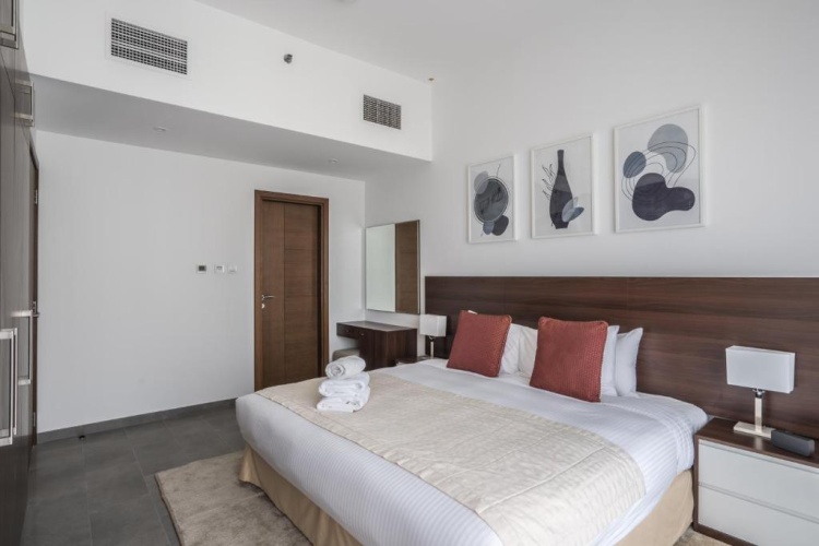 2 Bedrooms Quadruple Apartment