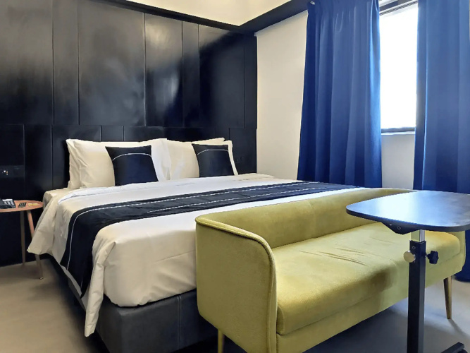 Magenta Standard Double room