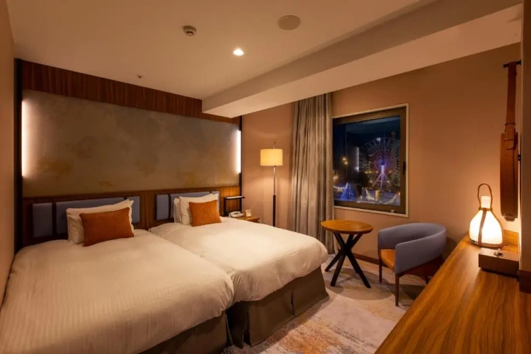 Twin room with park view