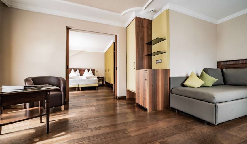 Sella Double Suite