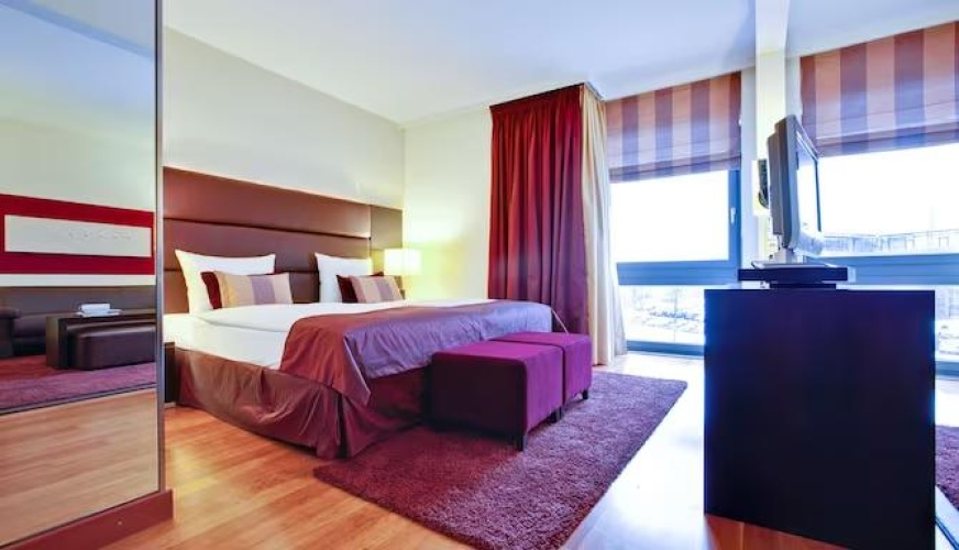 1 Bedroom Suite