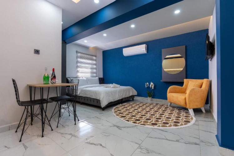 1 Bedroom Apartment