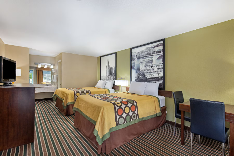 Smoking Quadruple room