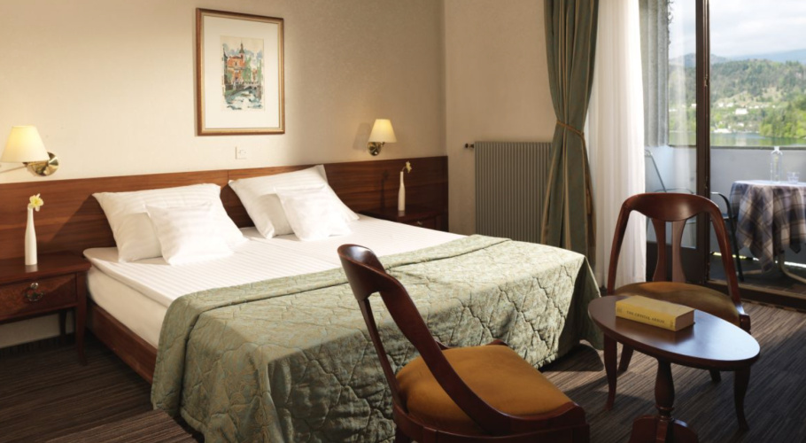 Lake View Double room