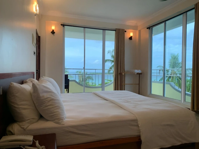 Deluxe Twin room with balcony and with sea view