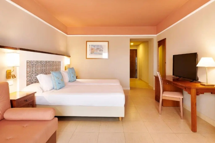 Twin room