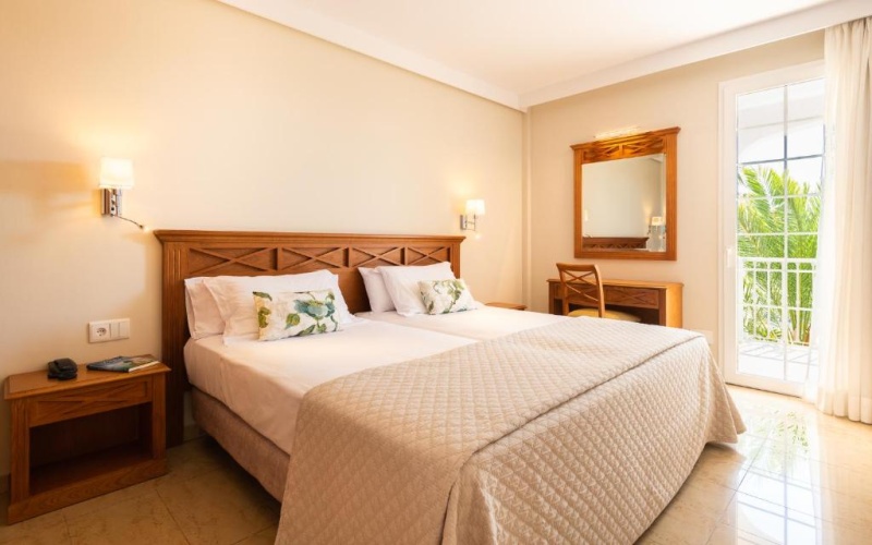 1 Bedroom Twin Apartment