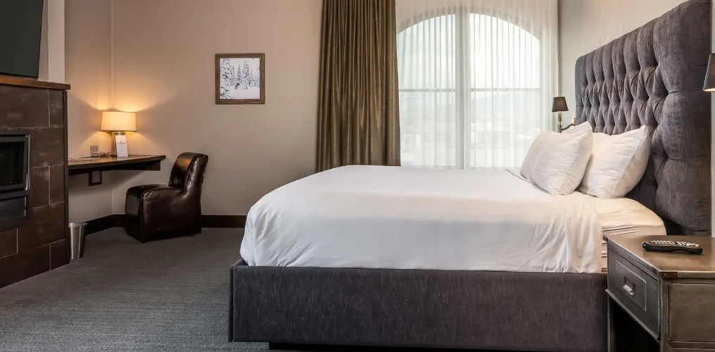 Skyline Double room with French balcony