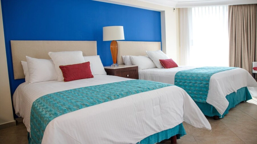 Platinum Twin Junior Suite with golf view