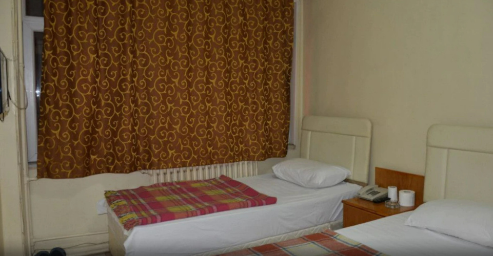 Economy room