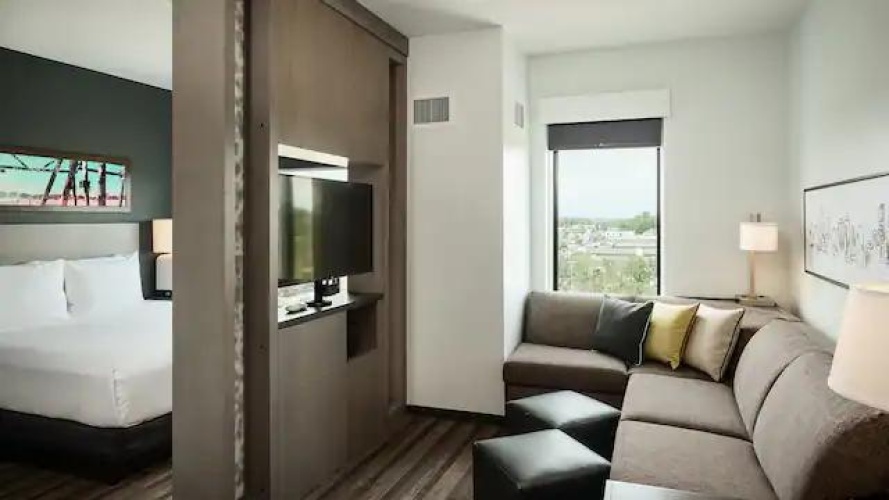 Double Accessible Studio