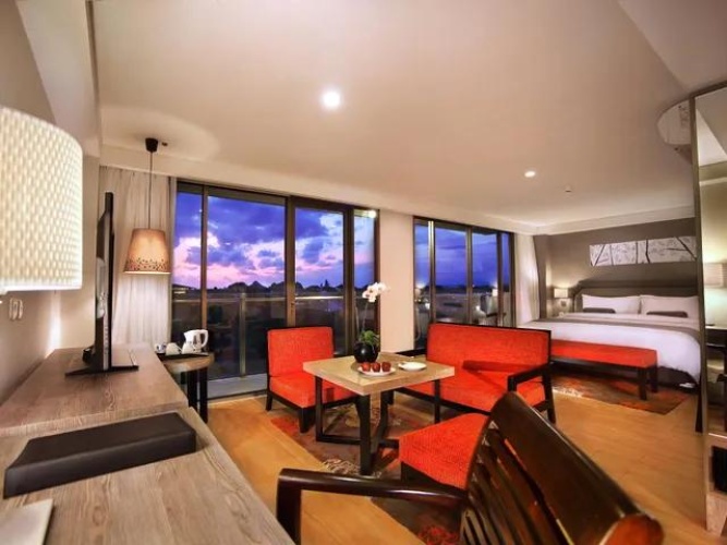 Harper Double Suite