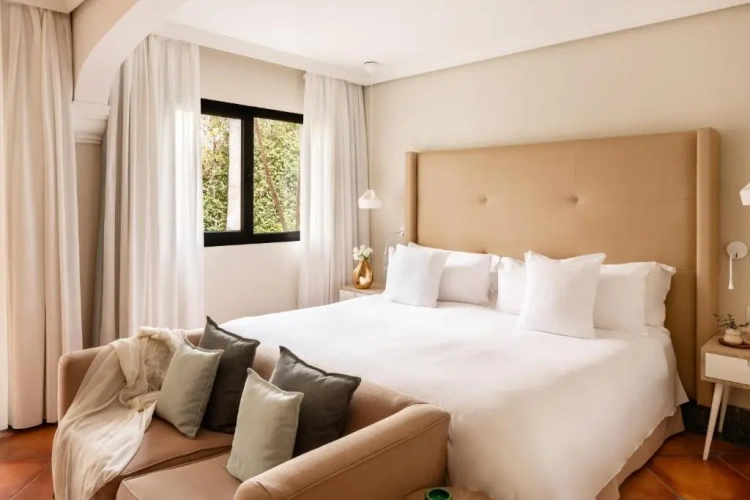 Premium Interconnecting room