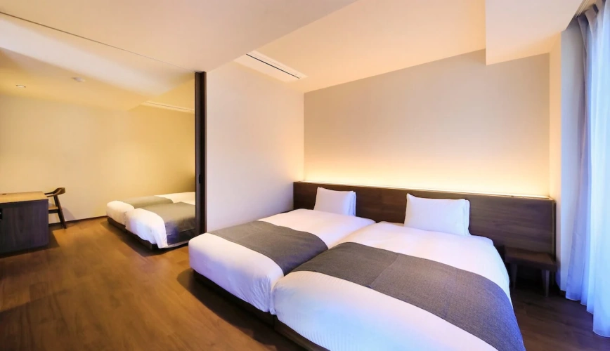 Corner Premier Quadruple Suite