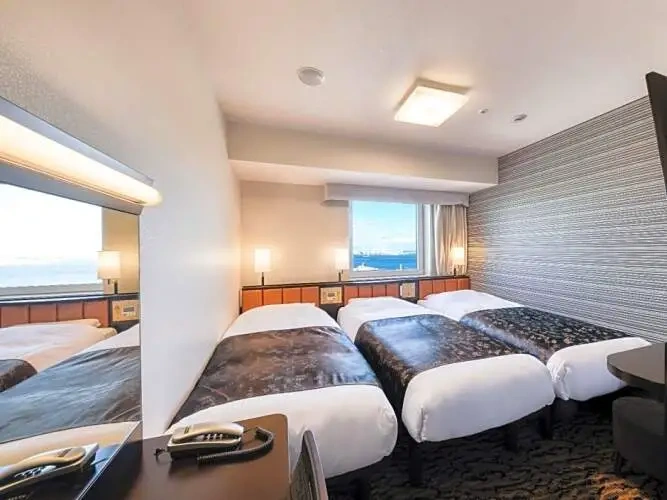 No view Triple room