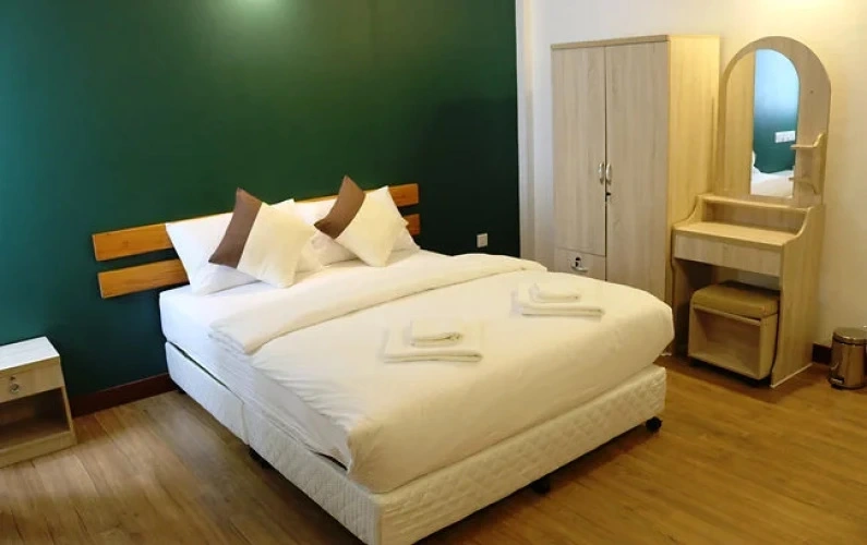 Deluxe with Bath Tub Double room